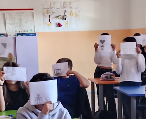 Disegnamo in dodice
